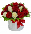 Красные и белые розы от 9 до 101