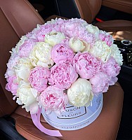 Pink Peonies Box, 8 options image 1
